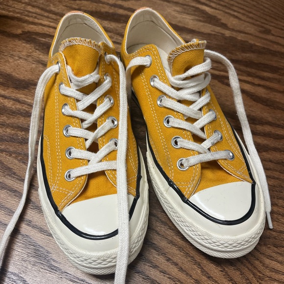 Lightly used, fun, yellow Converse! - Picture 1 of 3